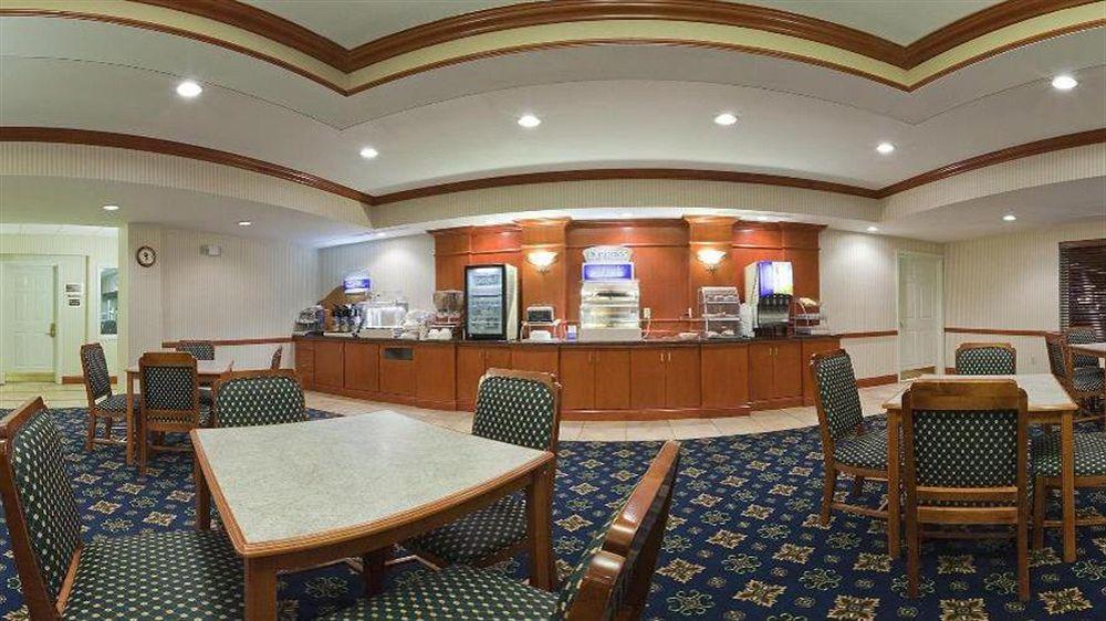 Holiday Inn Express & Suites Vermillion, An Ihg Hotel Exterior foto