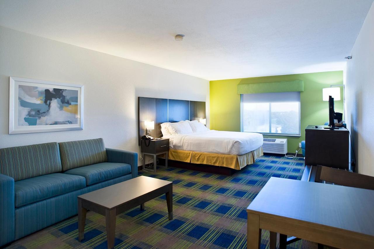 Holiday Inn Express & Suites Vermillion, An Ihg Hotel Exterior foto